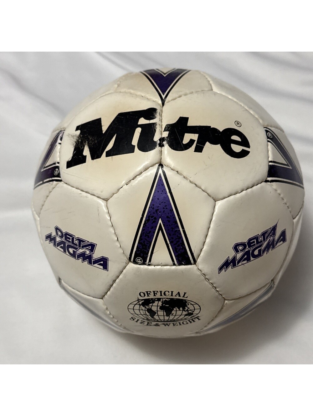 mitre soccer ball Delta Magma Butyl Bladder Official Size & Weight Preowned